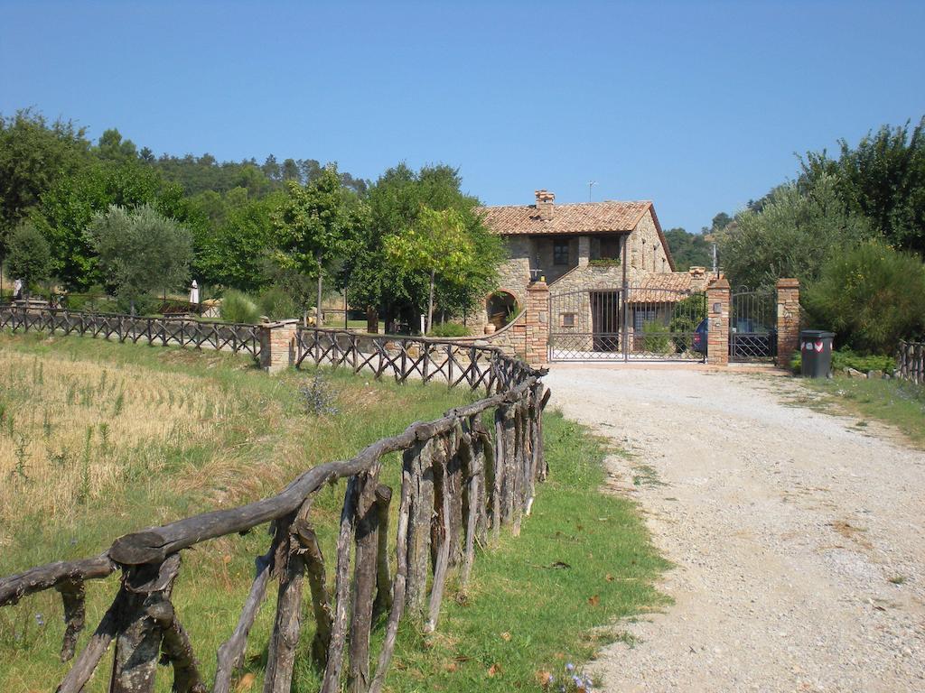 مادجوني Azienda Agrituristica I Tre Casali الغرفة الصورة